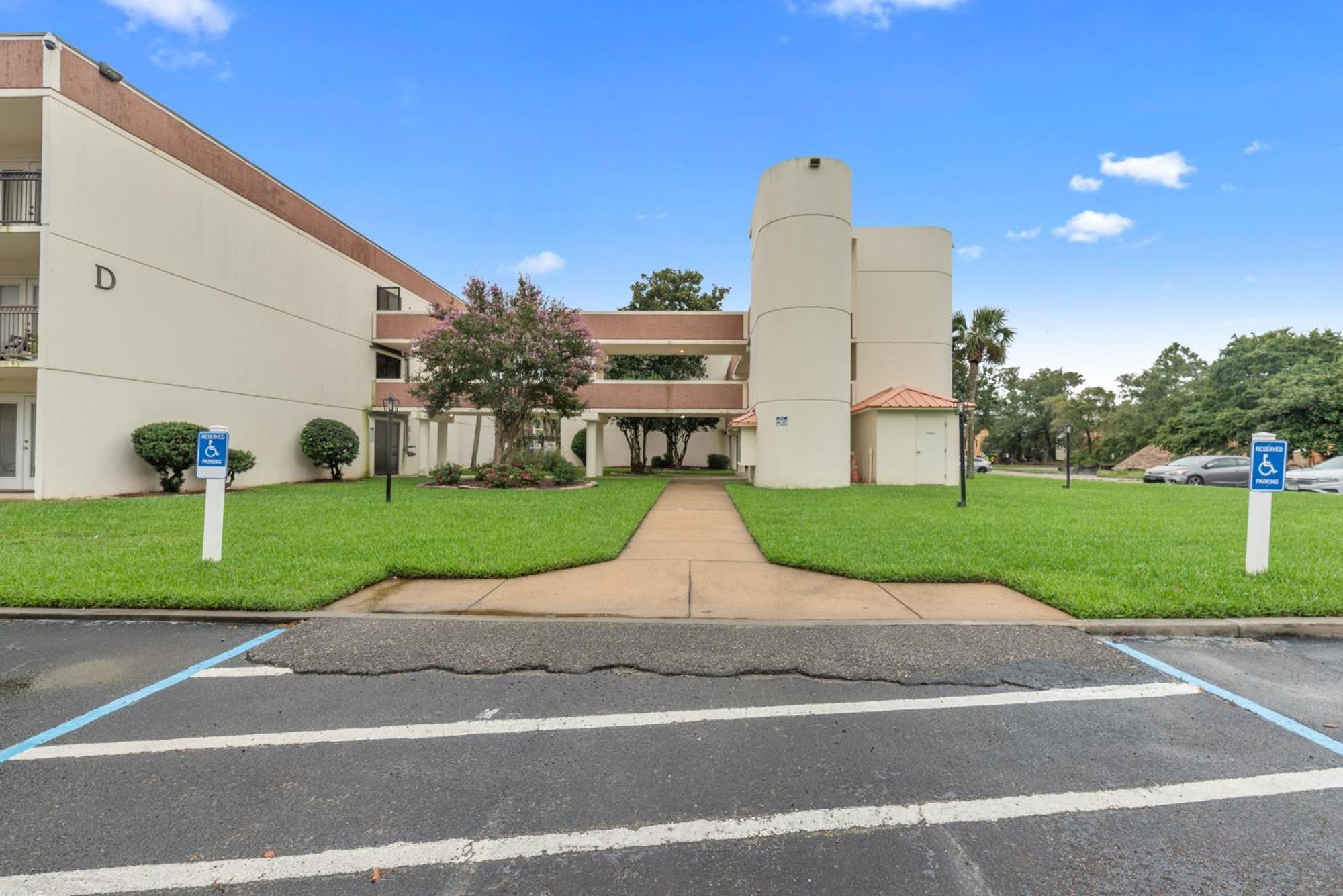 Fun 2 Bed/2 Bath Condo With Pool On Biloxi Beach Extérieur photo